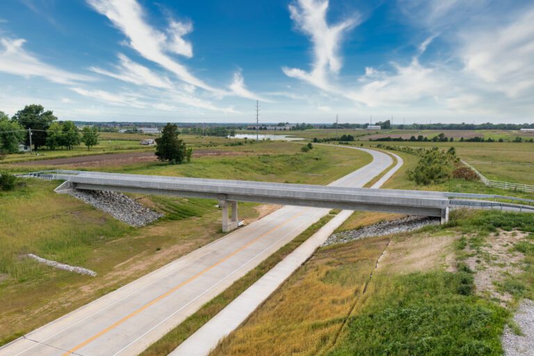 Transpo Discovery Parkway
